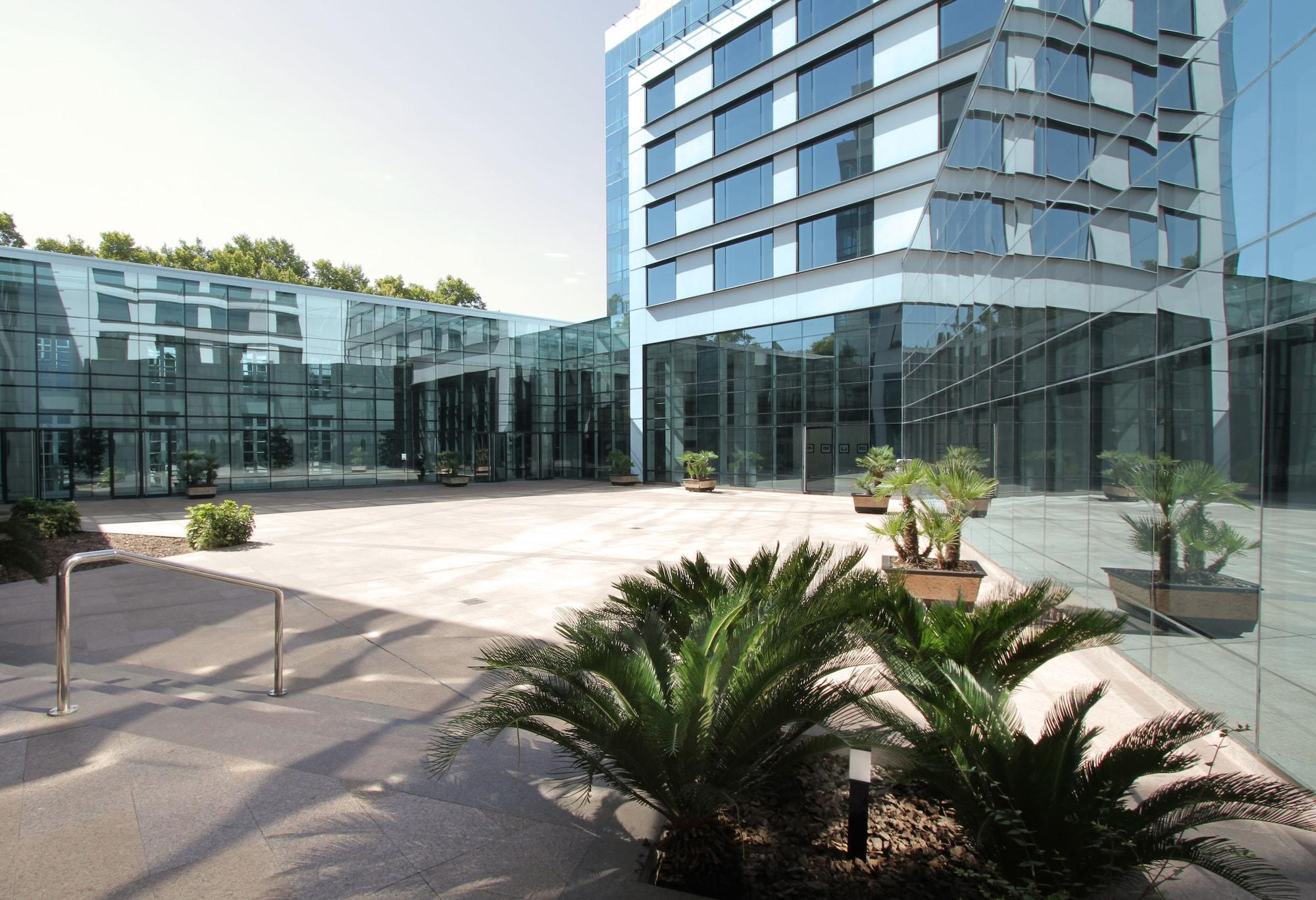 Park Hyatt Mendoza Hotel, Casino & Spa Exterior foto The main building of the university