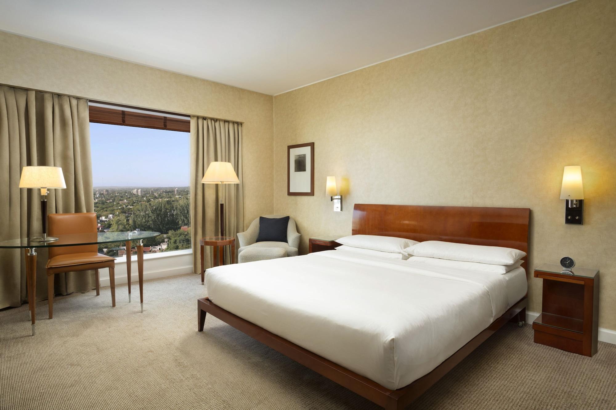 Park Hyatt Mendoza Hotel, Casino & Spa Exterior foto A room at the Taj Mahal Palace