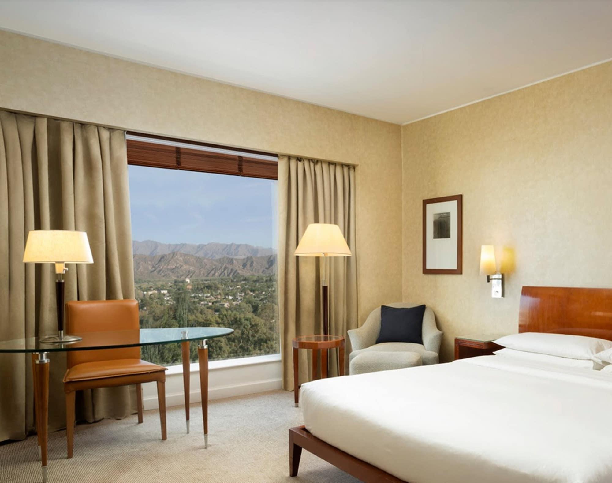 Park Hyatt Mendoza Hotel, Casino & Spa Exterior foto A room at the Taj Bengal