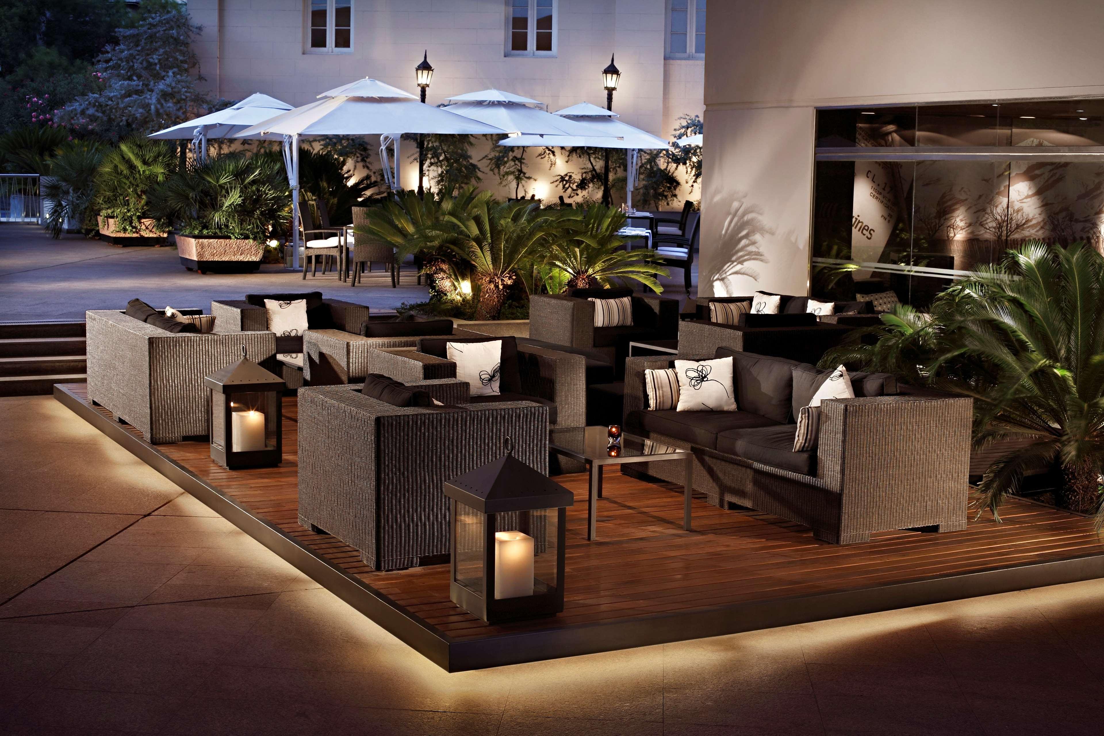 Park Hyatt Mendoza Hotel, Casino & Spa Exterior foto The hotel's courtyard