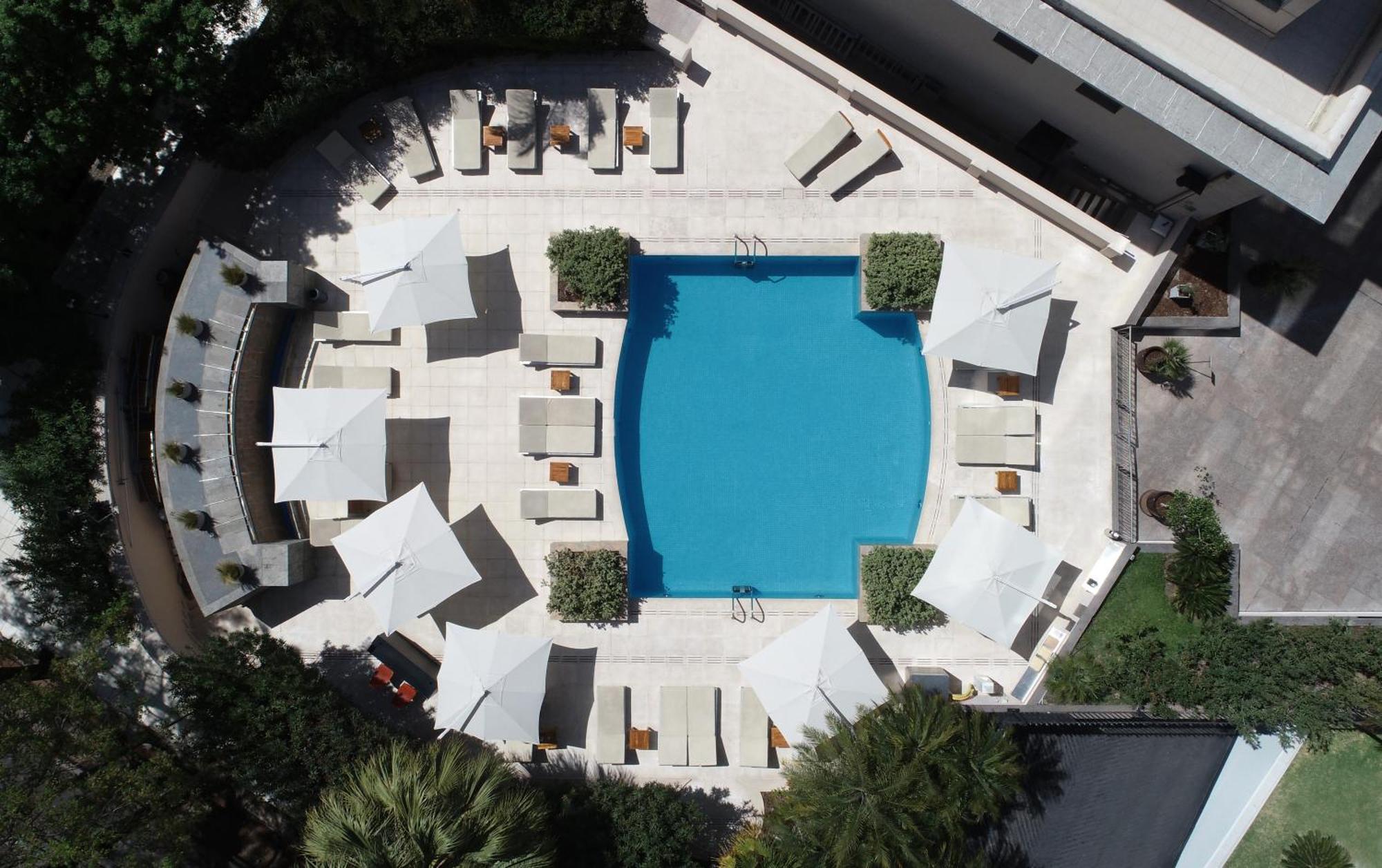 Park Hyatt Mendoza Hotel, Casino & Spa Exterior foto Aerial view of the pool